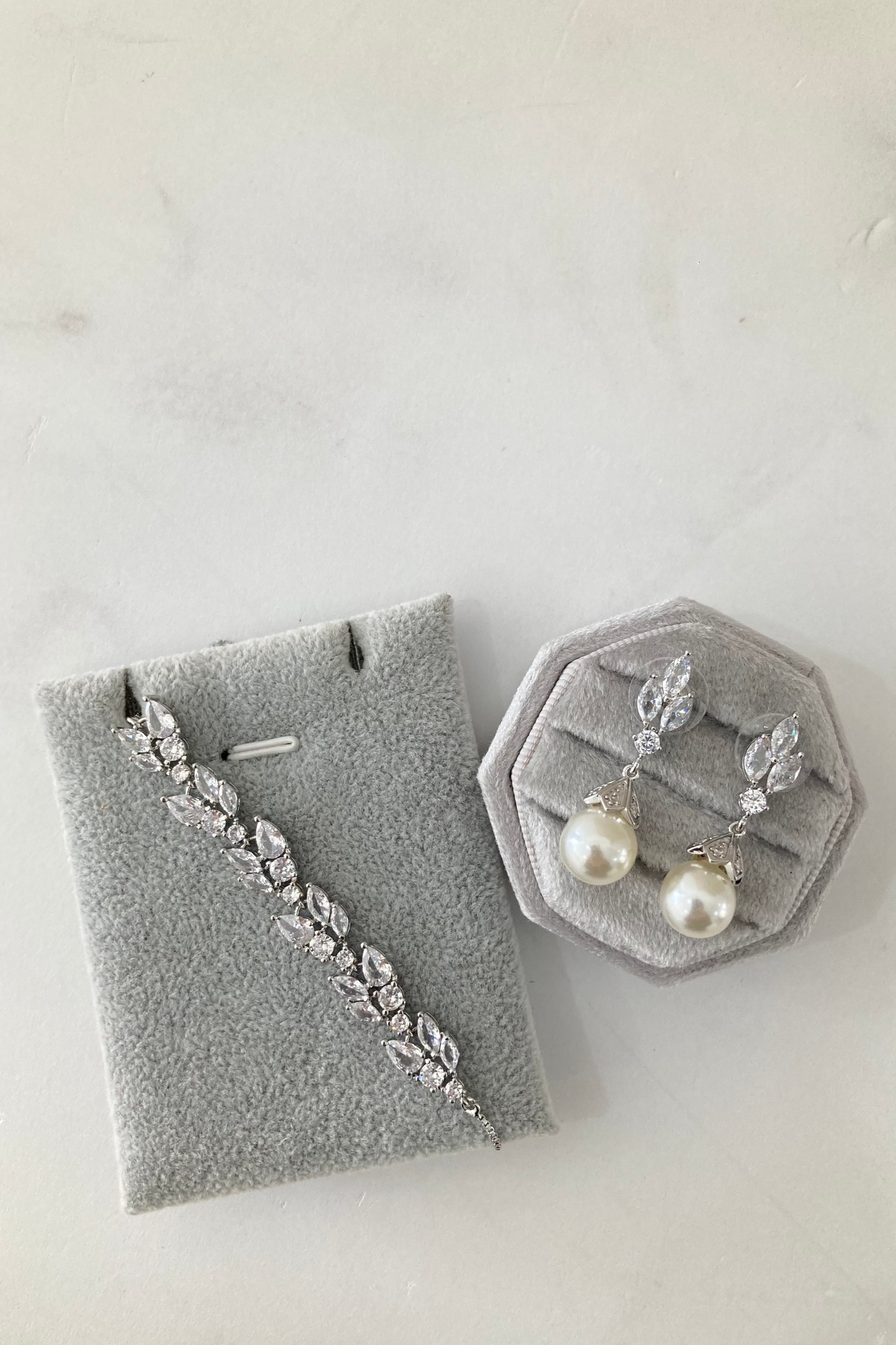 Aretes Mica y Pulsera Johanna