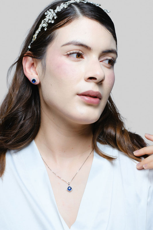 Set de Aretes Eloise y Collar Elvira