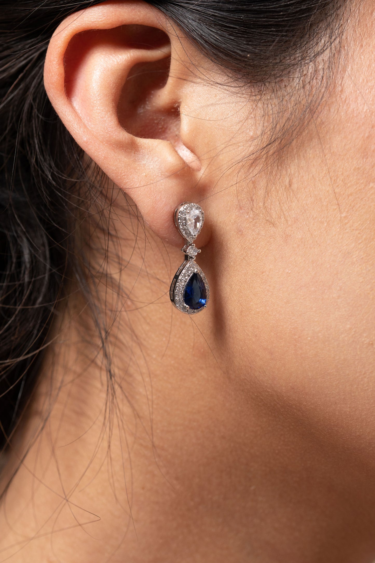 Set de Aretes Luisa y Collar Deimar